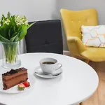 Saint Florian's - Old Town Luxury - By Upstairs Lägenhet *
