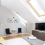 Apartamento Saint Florian's - Old Town Luxury - By Upstairs Cracovia