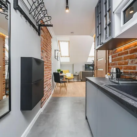 Saint Florian's - Old Town Luxury - By Upstairs 아파트 크라쿠프