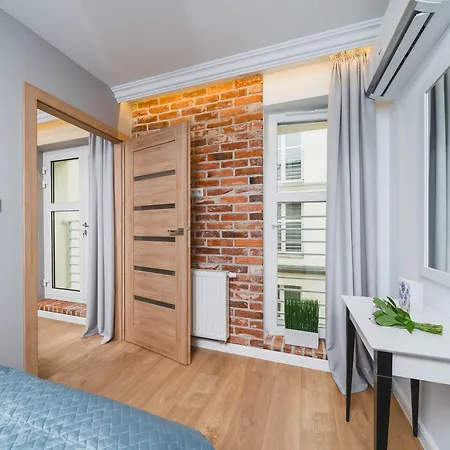 Saint Florian's - Old Town Luxury - By Upstairs 아파트