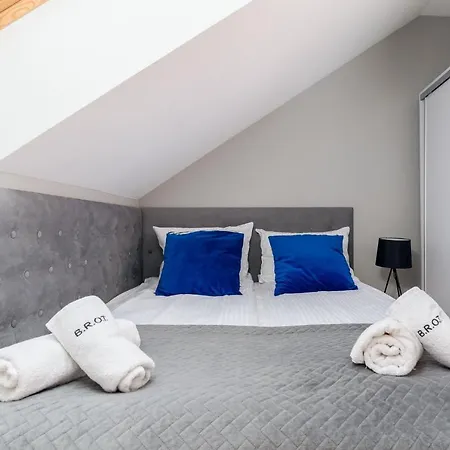 Saint Florian's - Old Town Luxury - By Upstairs Apartamento Cracovia