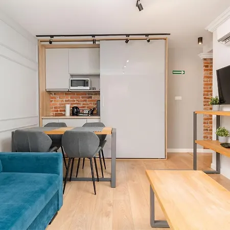 Saint Florian's - Old Town Luxury - By Upstairs Apartamento *