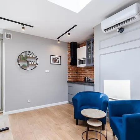 Saint Florian's - Old Town Luxury - By Upstairs 아파트 크라쿠프
